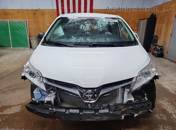 5TDJZ3DC7LS229891 2020 TOYOTA SIENNA White Front view