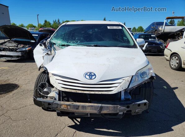 5TDJZ3DC8HS178134 2017 TOYOTA SIENNA White Вид спереду