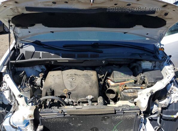 5TDJZ3DC9JS188936 2018 TOYOTA SIENNA Белый 
