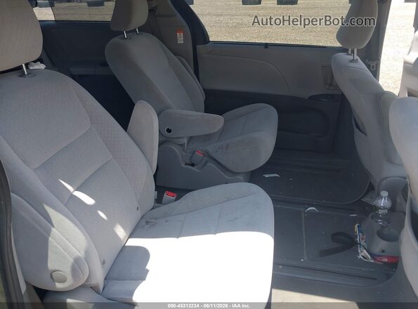 5TDJZ3DCXLS241811 2020 TOYOTA SIENNA Blue Widok naklejki z numerem VIN