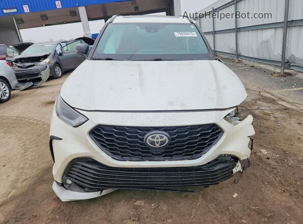 5TDJZRBH3MS132187 2021 TOYOTA HIGHLANDER White 