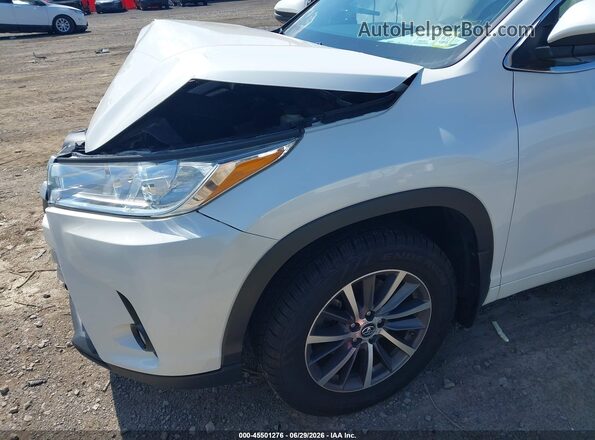 5TDJZRFH0HS368800 2017 TOYOTA HIGHLANDER White Вид спереду
