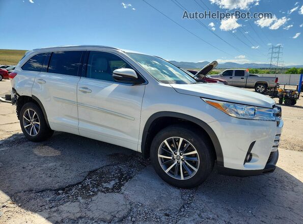 5TDJZRFH0HS382731 2017 TOYOTA HIGHLANDER White Передня права чверть