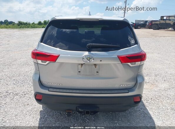 5TDJZRFH0HS442748 2017 TOYOTA HIGHLANDER Silver 