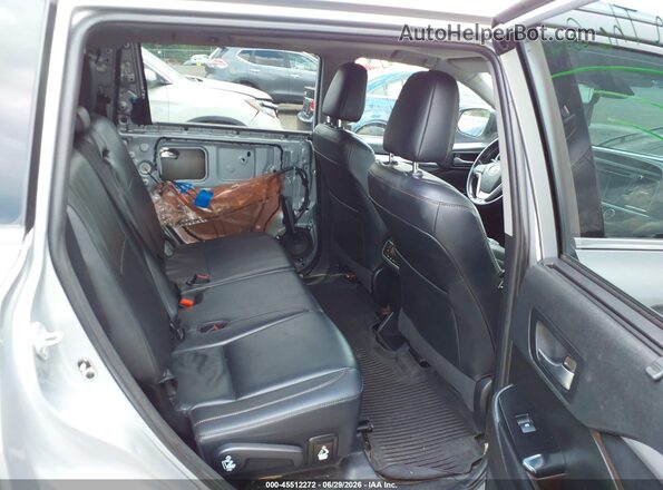 5TDJZRFH0KS600772 2019 TOYOTA HIGHLANDER Silver Вид наклейки з VIN-кодом
