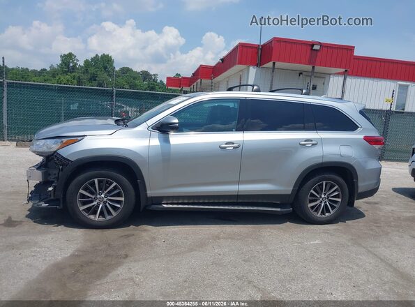 5TDJZRFH0KS993026 2019 TOYOTA HIGHLANDER Silver 