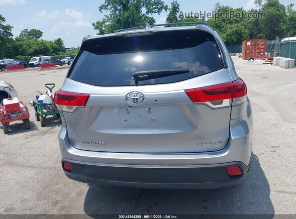 5TDJZRFH0KS993026 2019 TOYOTA HIGHLANDER Silver 