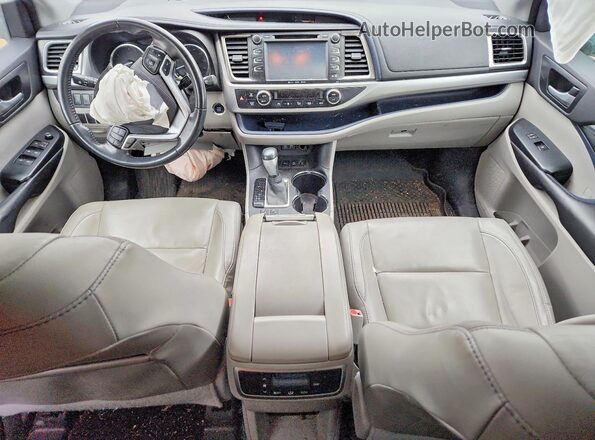 5TDJZRFH2HS367146 2017 TOYOTA HIGHLANDER Silver Vista del salpicadero