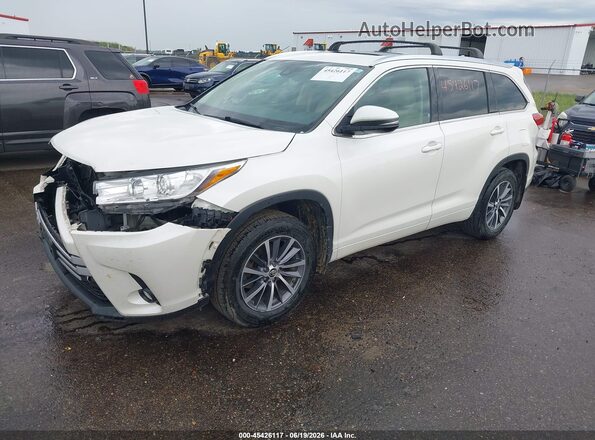 5TDJZRFH2HS515716 2017 TOYOTA HIGHLANDER Белый Передняя левая четверть