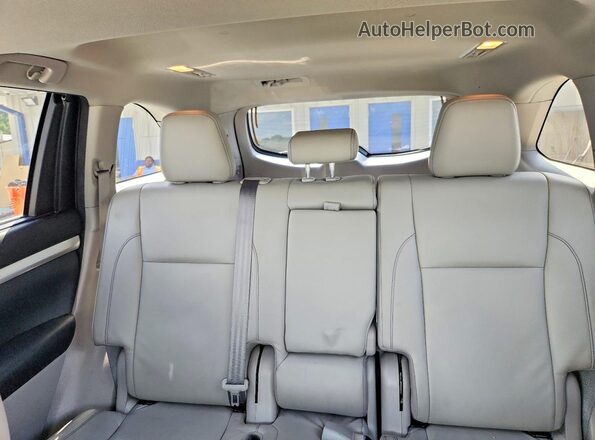 5TDJZRFH2JS536278 2018 TOYOTA HIGHLANDER Gray Вид задніх сидінь