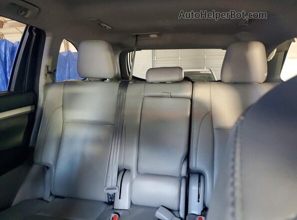 5TDJZRFH2JS541951 2018 TOYOTA HIGHLANDER White 
