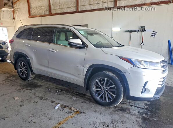 5TDJZRFH2JS541951 2018 TOYOTA HIGHLANDER White 