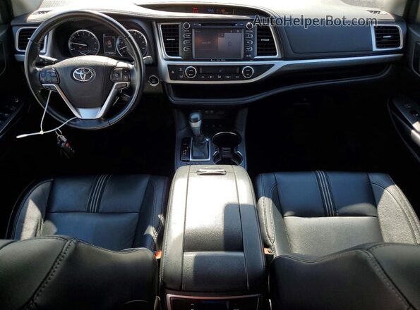 5TDJZRFH2JS813592 2018 TOYOTA HIGHLANDER White Dashboard view