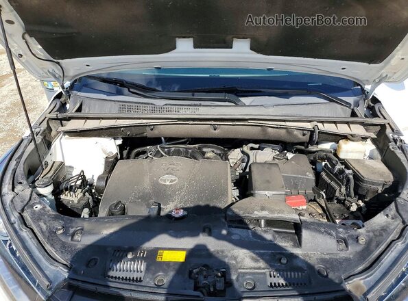 5TDJZRFH2JS813592 2018 TOYOTA HIGHLANDER White Engine compartment view