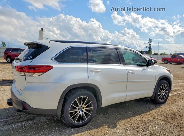 5TDJZRFH2JS813592 2018 TOYOTA HIGHLANDER White Rear right