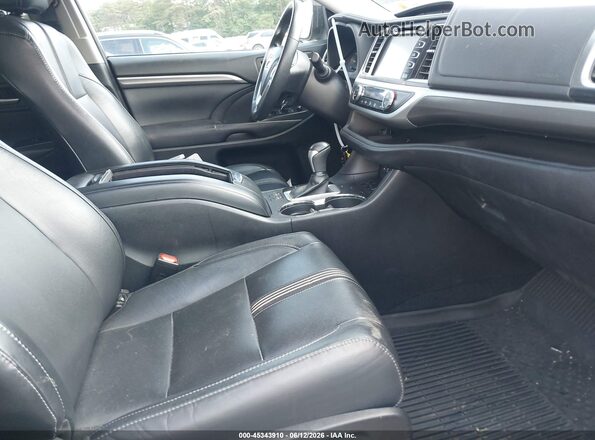 5TDJZRFH3HS455512 2017 TOYOTA HIGHLANDER Серый Вид салона спереди