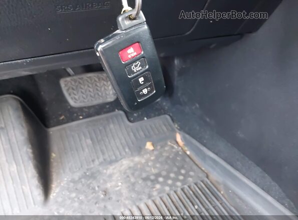 5TDJZRFH3HS455512 2017 TOYOTA HIGHLANDER Серый Вид панели приборов