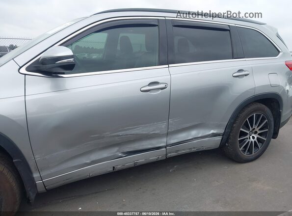 5TDJZRFH3JS540792 2018 TOYOTA HIGHLANDER Серебряный Вид спереди