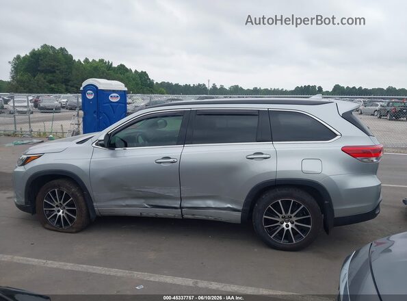 5TDJZRFH3JS540792 2018 TOYOTA HIGHLANDER Серебряный Панорамный вид салона 360°