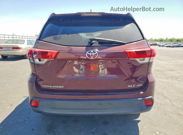 5TDJZRFH3JS879116 2018 TOYOTA HIGHLANDER Burgundy Rear view