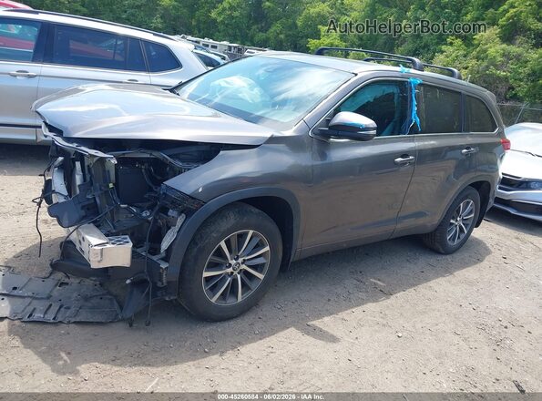 5TDJZRFH3JS913491 2018 TOYOTA HIGHLANDER Серый Передняя левая четверть