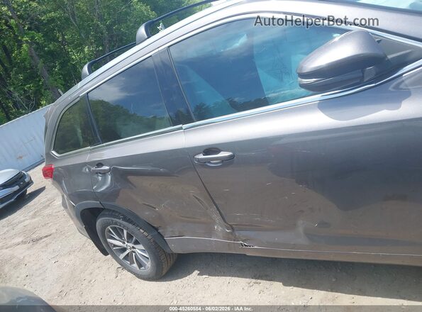 5TDJZRFH3JS913491 2018 TOYOTA HIGHLANDER Серый Панорамный вид салона 360°