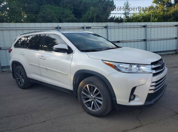 5TDJZRFH3KS582736 2019 TOYOTA HIGHLANDER White 