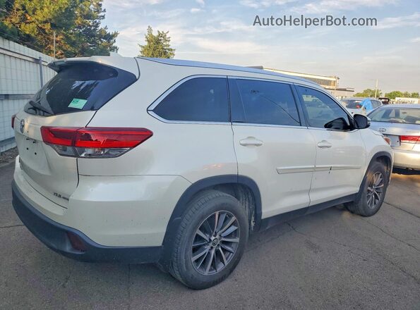 5TDJZRFH3KS582736 2019 TOYOTA HIGHLANDER White 