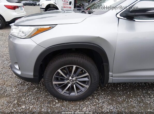 5TDJZRFH4HS413205 2017 TOYOTA HIGHLANDER Silver Դիմացի տեսք