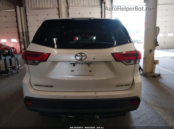 5TDJZRFH4JS529820 2018 TOYOTA HIGHLANDER White 