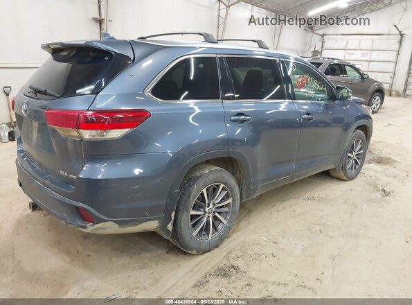 5TDJZRFH4JS801895 2018 TOYOTA HIGHLANDER Blue Trasero derecho