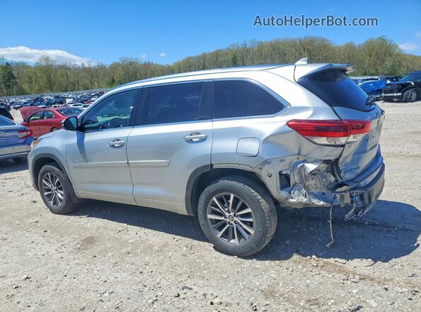 5TDJZRFH4JS828188 2018 TOYOTA HIGHLANDER Серебряный Задняя левая четверть