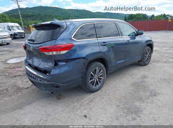 5TDJZRFH4JS865869 2018 TOYOTA HIGHLANDER Blue Trasero derecho