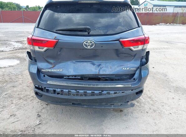 5TDJZRFH4JS865869 2018 TOYOTA HIGHLANDER Blue 