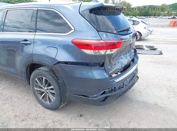 5TDJZRFH4JS865869 2018 TOYOTA HIGHLANDER Blue 