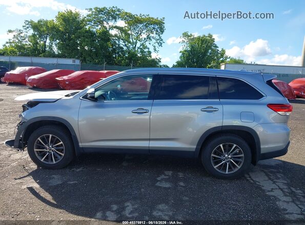5TDJZRFH4KS605313 2019 TOYOTA HIGHLANDER Silver სალონის 360-გრადუსიანი ხედი