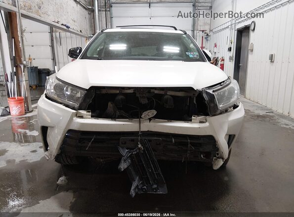 5TDJZRFH5HS361101 2017 TOYOTA HIGHLANDER White Вид задньої частини салону