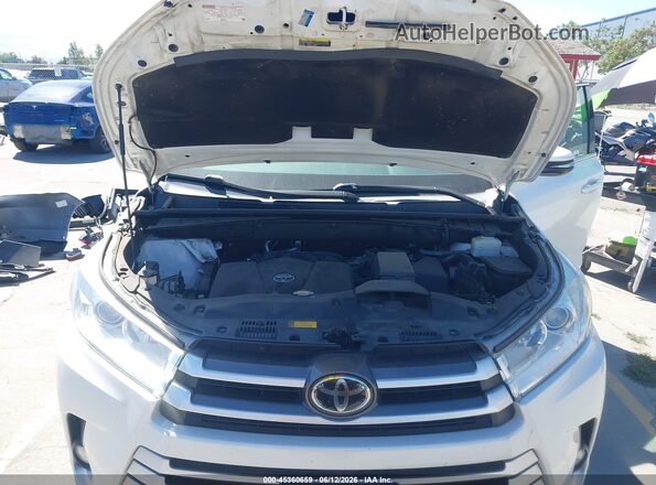 5TDJZRFH5HS394891 2017 TOYOTA HIGHLANDER White Հետևի տեսք