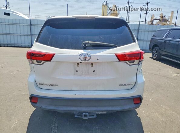 5TDJZRFH5HS514222 2017 TOYOTA HIGHLANDER White Rear view