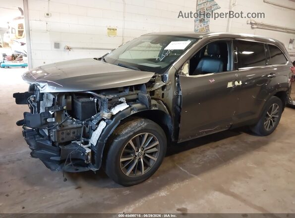 5TDJZRFH5KS733852 2019 TOYOTA HIGHLANDER Gray Vista tres cuartos delantera izquierda