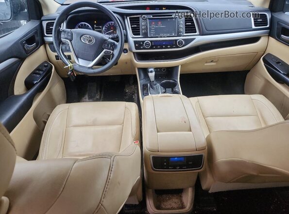 5TDJZRFH6HS395175 2017 TOYOTA HIGHLANDER Черный Вид панели приборов
