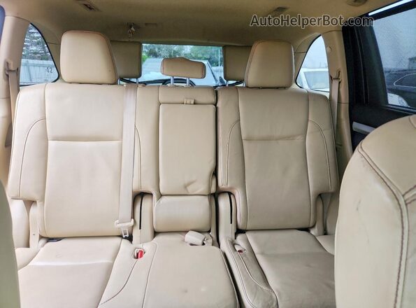 5TDJZRFH6HS395175 2017 TOYOTA HIGHLANDER Черный Вид задних сидений