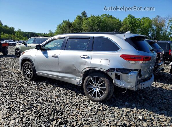 5TDJZRFH6JS495086 2018 TOYOTA HIGHLANDER Silver Tył lewy