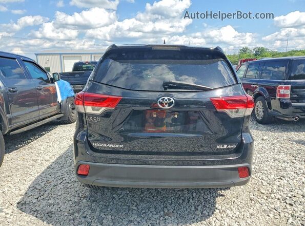 5TDJZRFH6JS548501 2018 TOYOTA HIGHLANDER Black Widok z tyłu