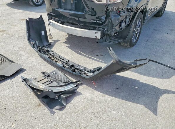5TDJZRFH7HS520782 2017 TOYOTA HIGHLANDER Black Vista del compartimento del motor