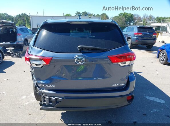 5TDJZRFH7JS824927 2018 TOYOTA HIGHLANDER Blue 