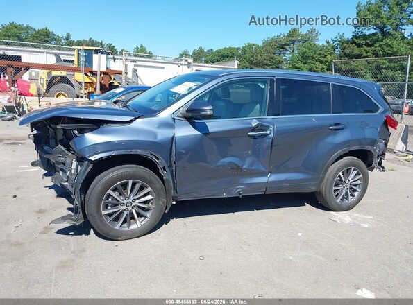 5TDJZRFH7JS824927 2018 TOYOTA HIGHLANDER Blue 