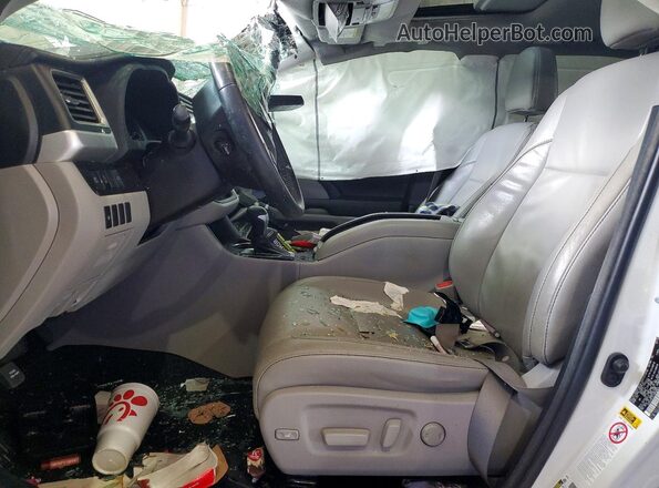 5TDJZRFH7JS849844 2018 TOYOTA HIGHLANDER White 