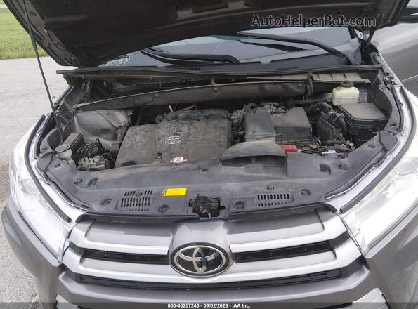 5TDJZRFH7JS883430 2018 TOYOTA HIGHLANDER  Հետևի տեսք