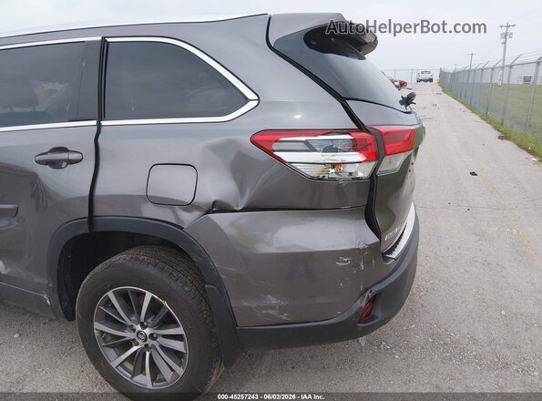 5TDJZRFH7JS883430 2018 TOYOTA HIGHLANDER  Սարքավորումների վահանակի տեսք